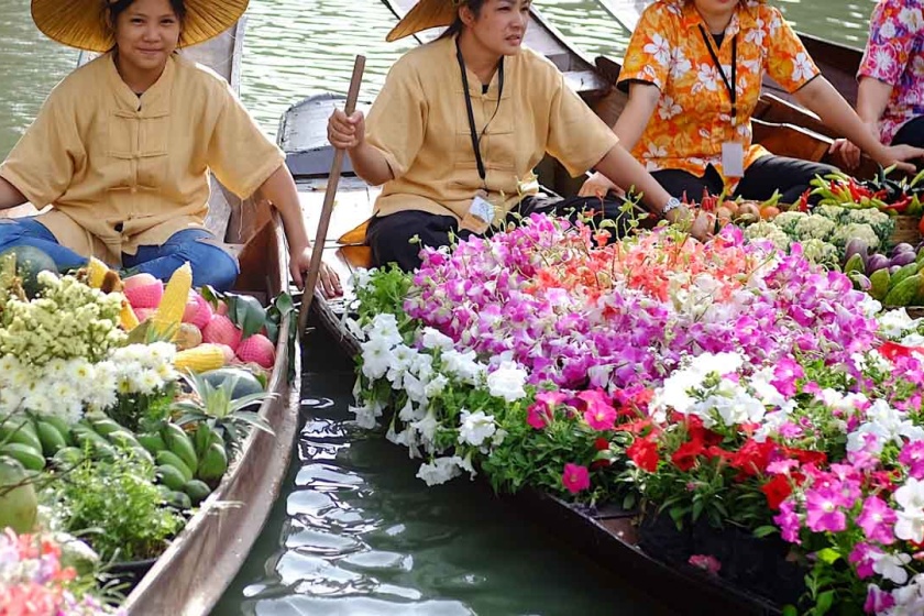 Day 3: Bangkok – Damnoen Saduak Floating Market – Kanchanaburi (Breakfast)